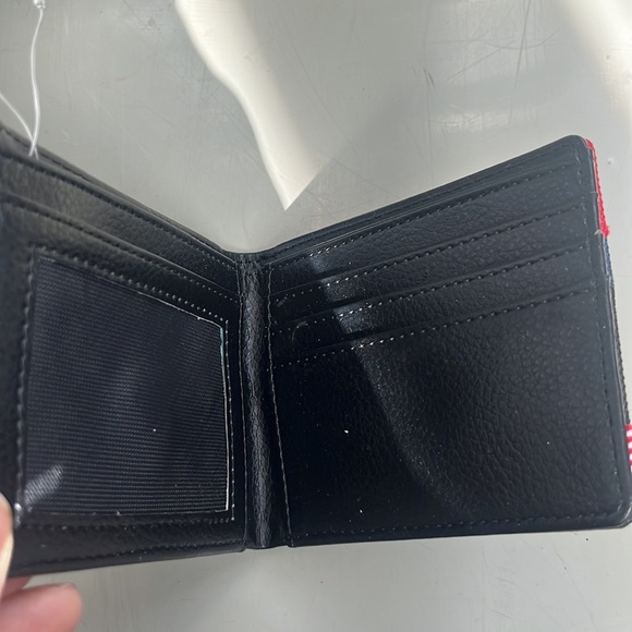 Herschel Bifold Three Tone Canvas Wallet - Picture 3 of 4